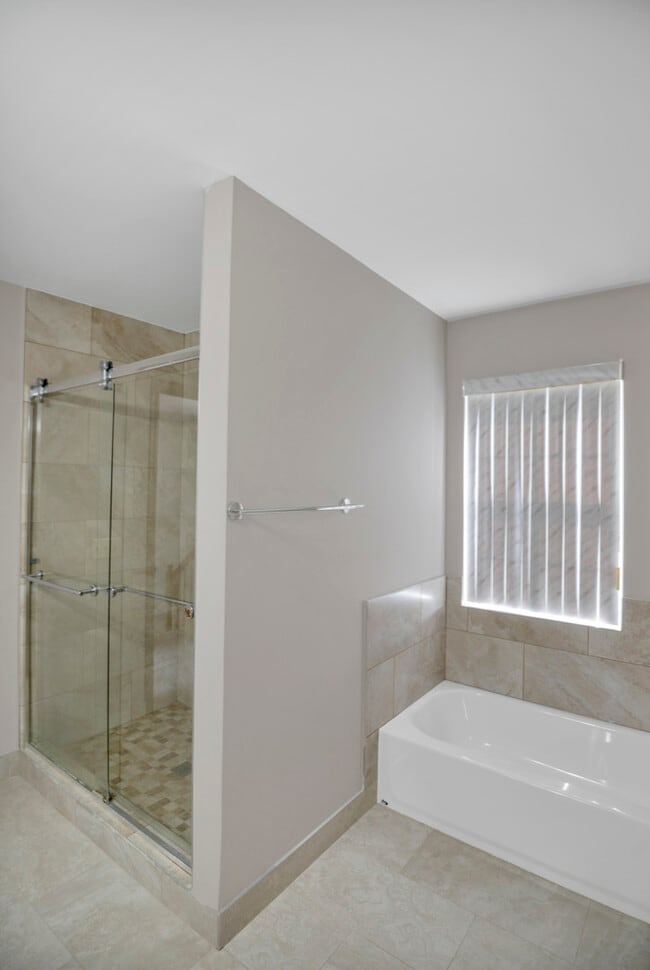 Building Photo - 951 Viewpoint Dr