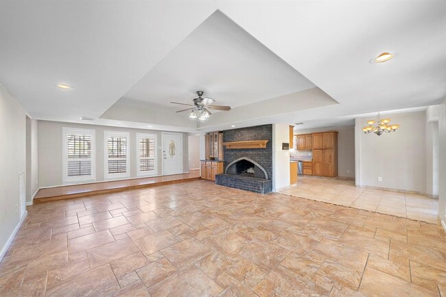 Building Photo - 7710 Antoine Dr