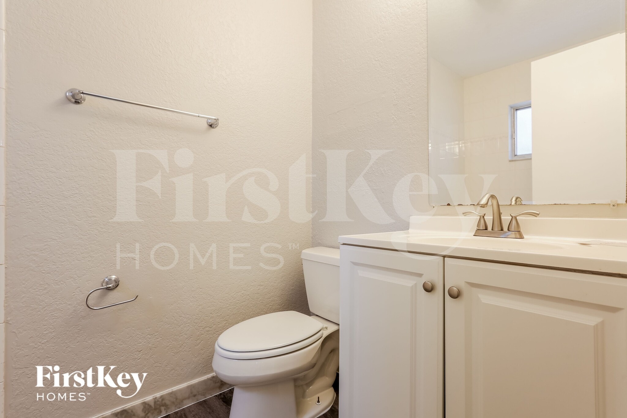 Building Photo - 1260 Sheridan Dr NW