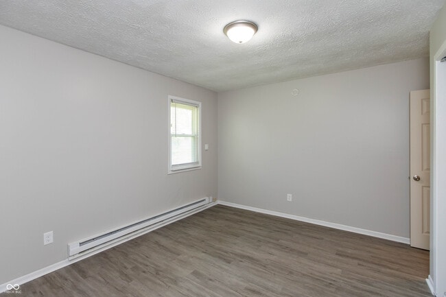 Building Photo - 9410 Meadowlark Dr