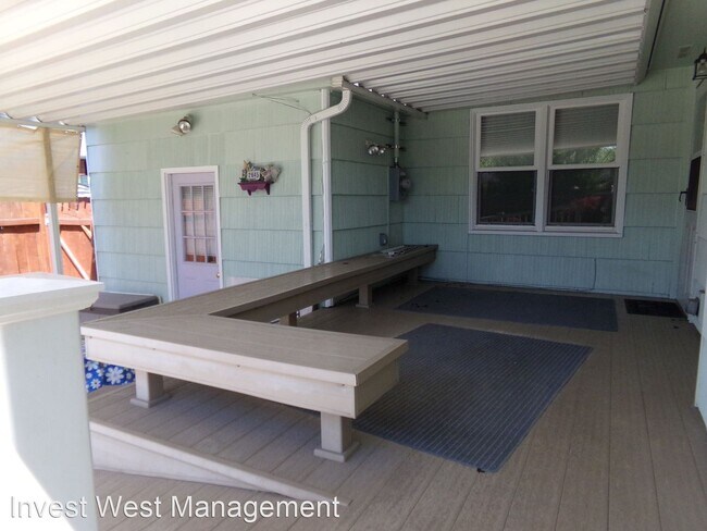 Building Photo - 2 br, 1 bath House - 2645 Field St
