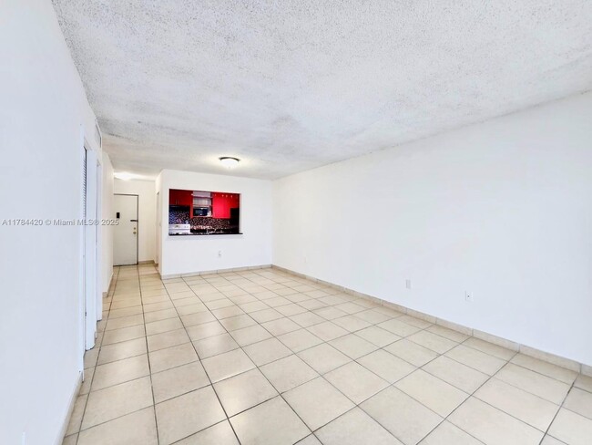 Building Photo - 424 SW 7th St