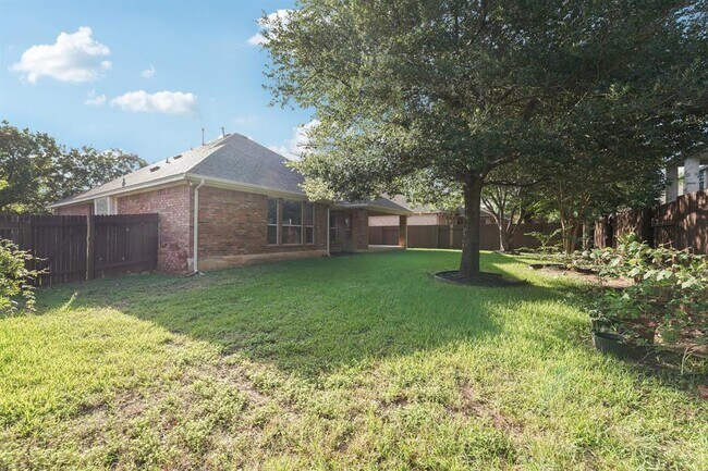 Building Photo - 10028 Lisi Anne Dr