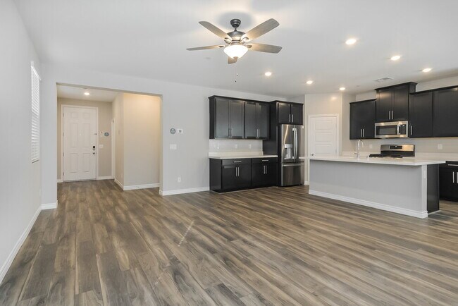 Building Photo - 832 Astra Peak St