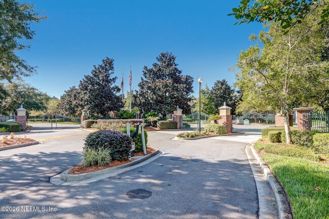 Building Photo - 7800 Point Meadows Dr