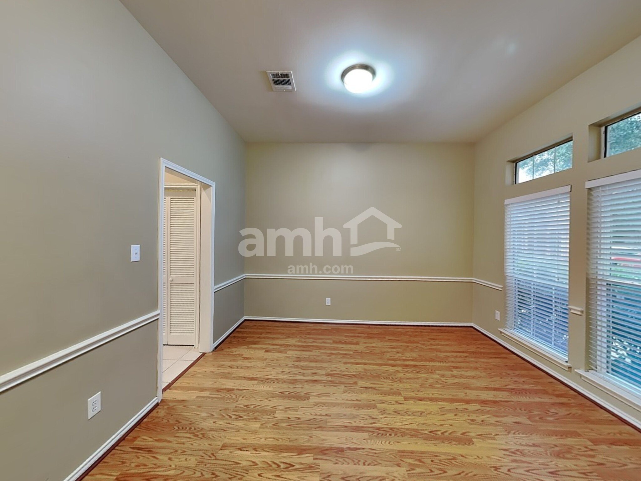 Building Photo - 1451 Sand Lake Ln