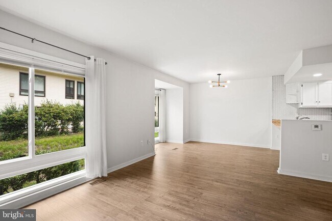 Building Photo - 18616 Pier Point Pl