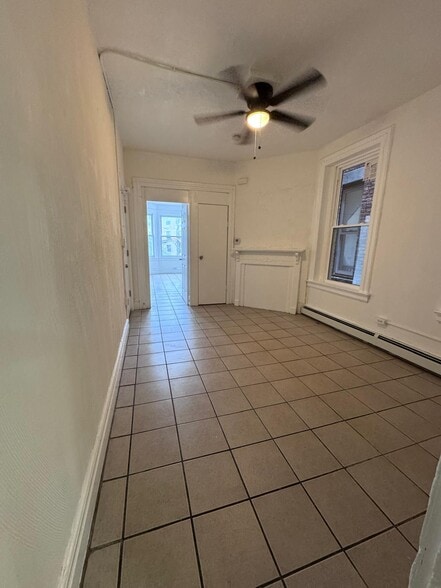 FAMILY ROOM - 373 Morris Ave