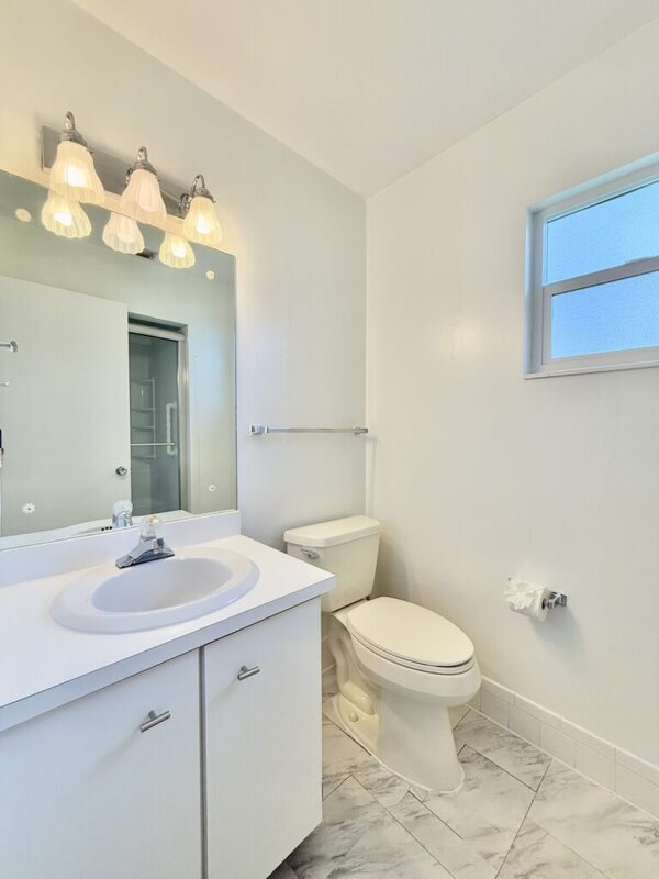Building Photo - 4149 Prudence Dr