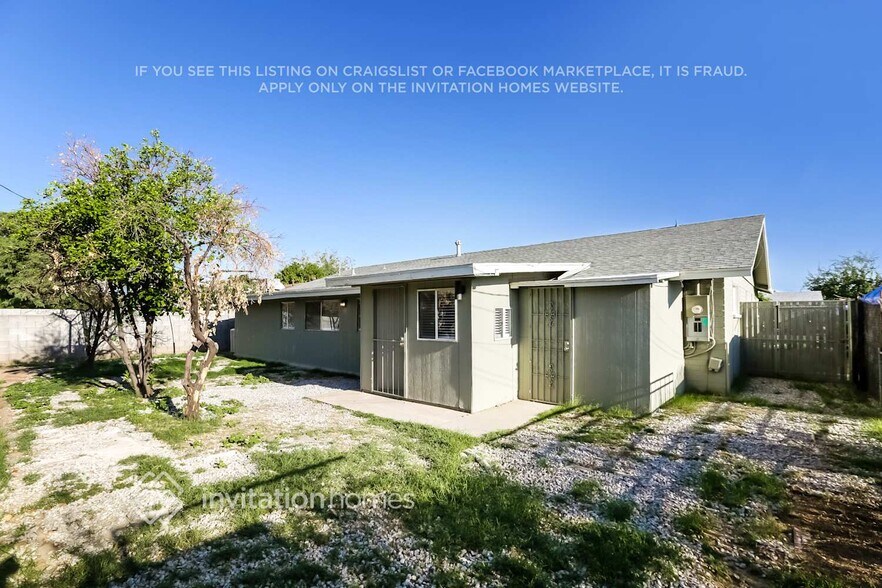 Building Photo - 3415 W Elm St