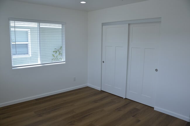 Building Photo - 3605 W 181st St