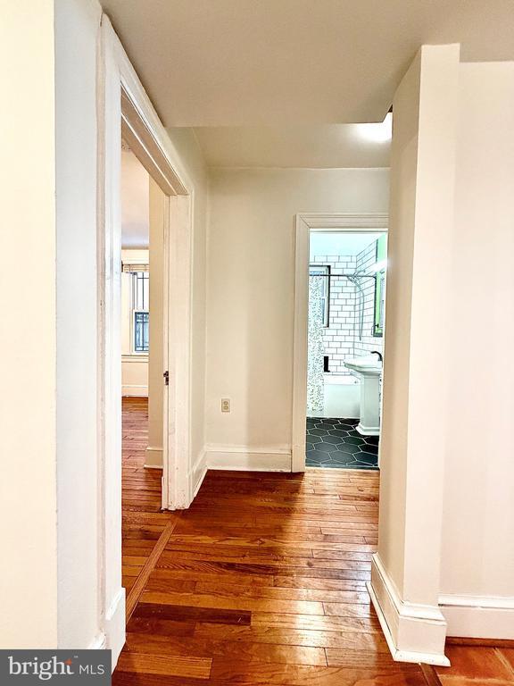 Building Photo - 1412 A St SE