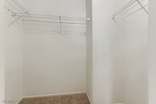 Building Photo - 9519 W Wooded Heights Ave