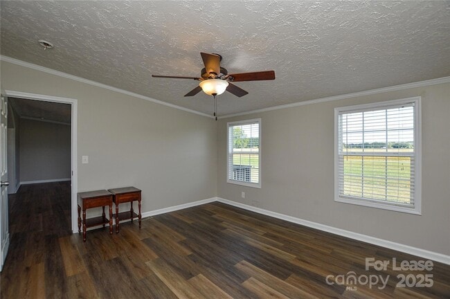Building Photo - 711 W C J Thomas Rd