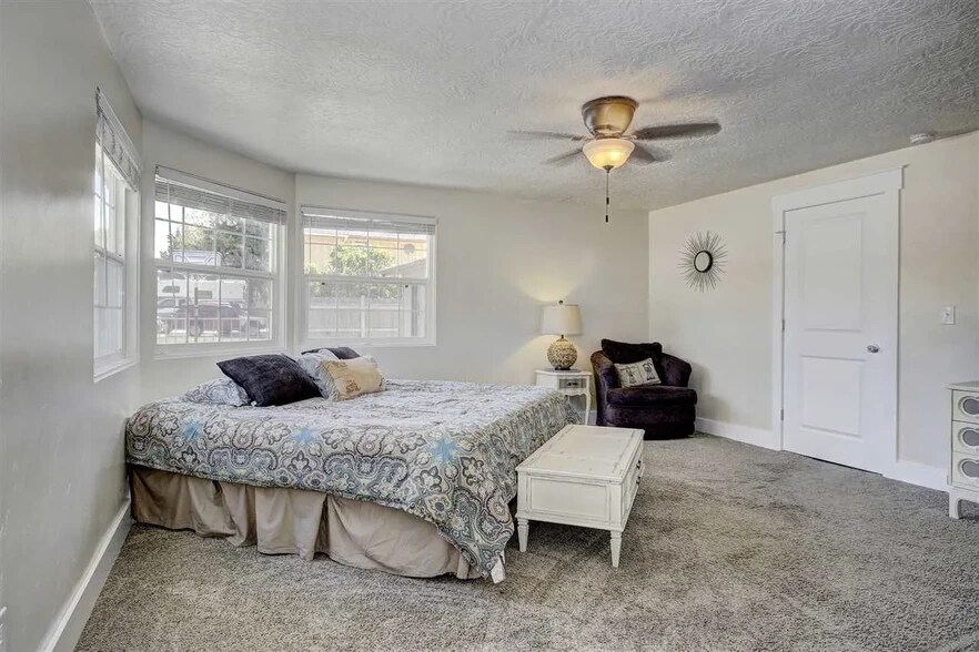 Building Photo - 7867 W Camas St