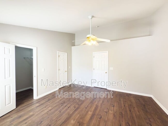Building Photo - 123 Baberton Dr
