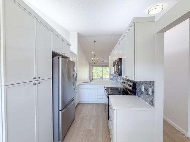 Building Photo - 602 Pinecrest Cir