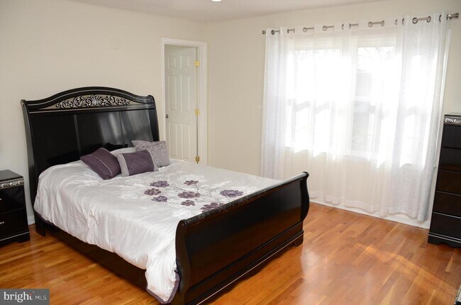 Building Photo - 6118 Tammy Dr