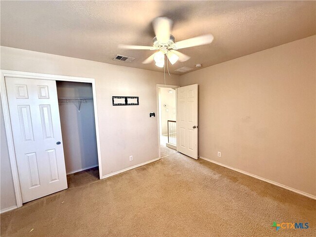 Building Photo - 558 Briggs Dr