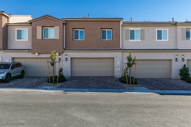 Building Photo - 6254 Foxes Dl St