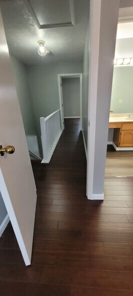 Primary Photo - 9525 Colegate Way