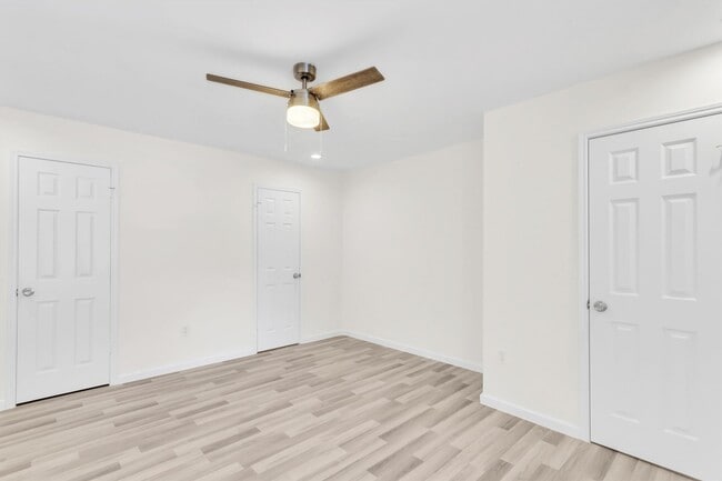 Building Photo - 13911 Piping Rock Ln