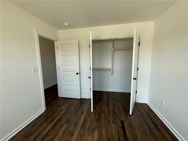 Building Photo - 900 S Green Heron Ln