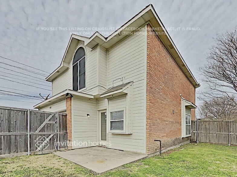 Building Photo - 4008 Briarbend Rd