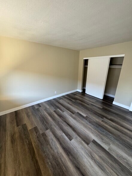 Building Photo - 2155 Canyon Dr