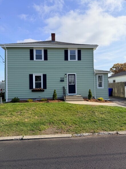 Primary Photo - 133 Woodbury St
