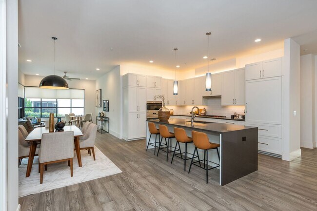 Building Photo - 1494 Red Fox Dr NE