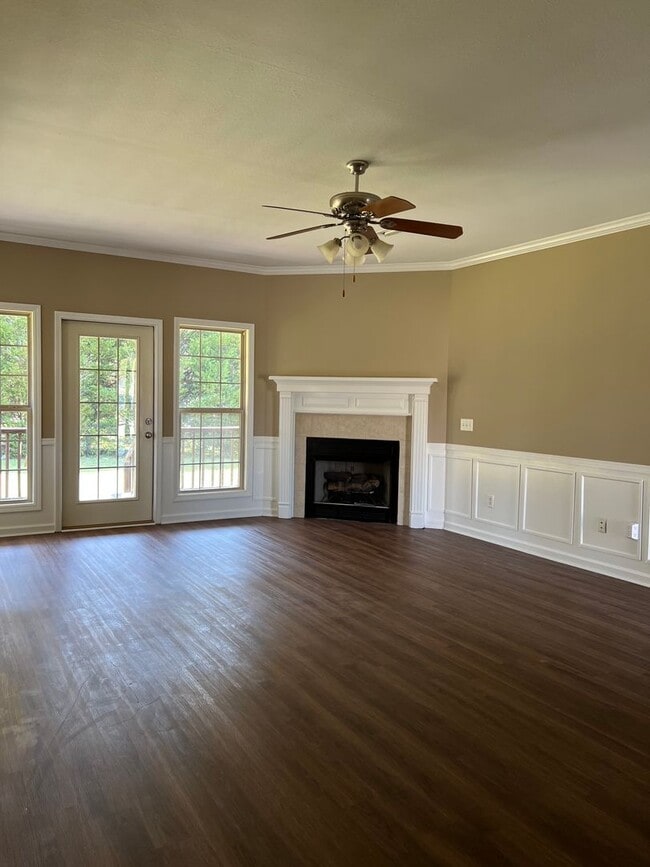 Building Photo - 183 Co Rd 739