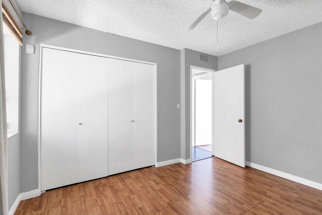 Building Photo - 8022 N 32nd Dr