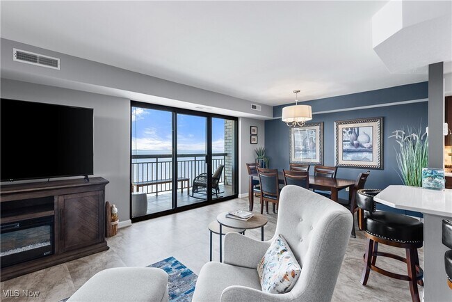 Building Photo - 12550 Lake Ave