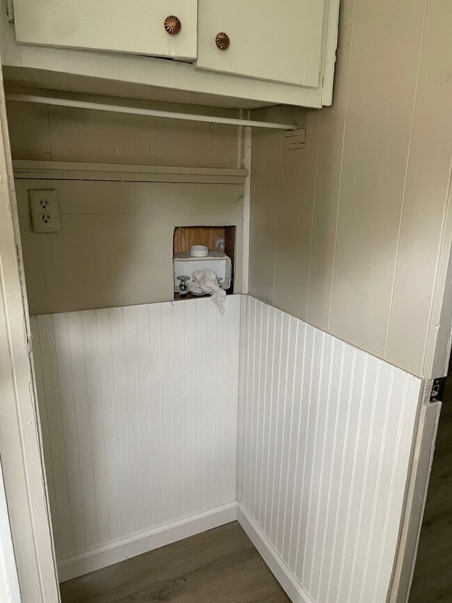 Building Photo - 2 BED 1 BATH LOCATED IN EAGLE SPRINGS
