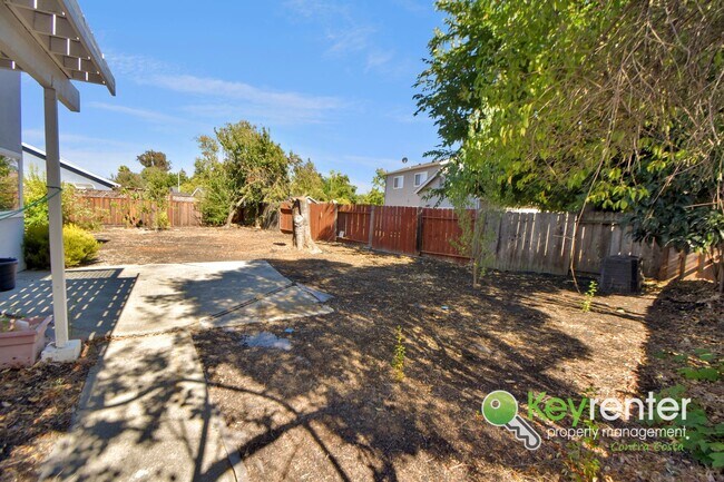 Building Photo - 2810 Bowlin Ave