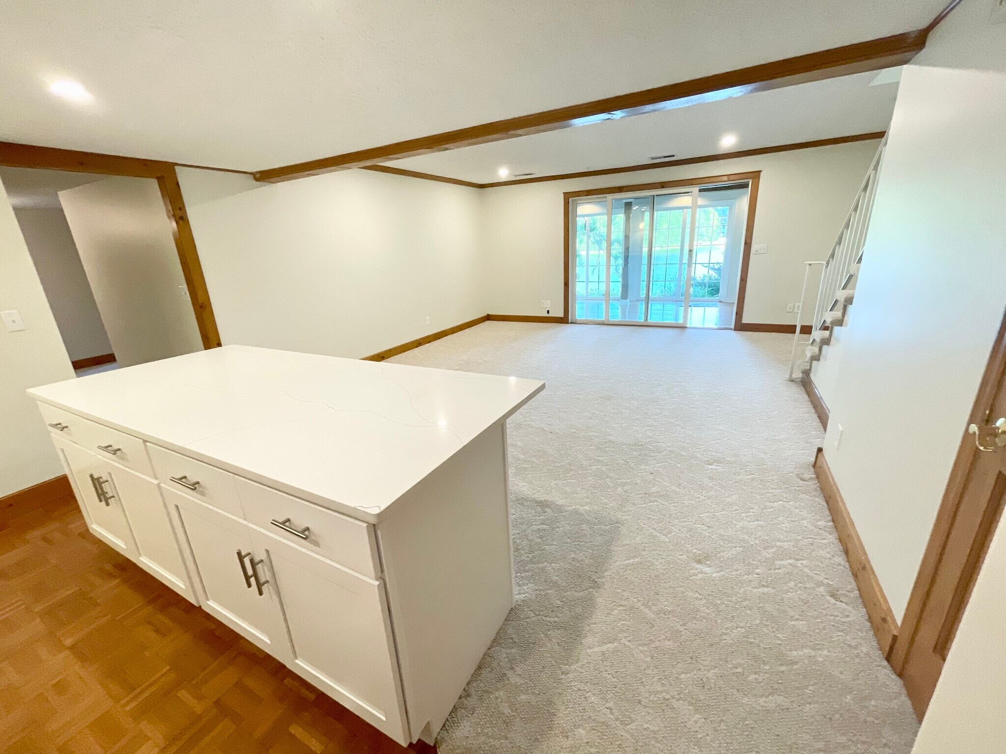 Building Photo - 3660 Pilot Knob Rd