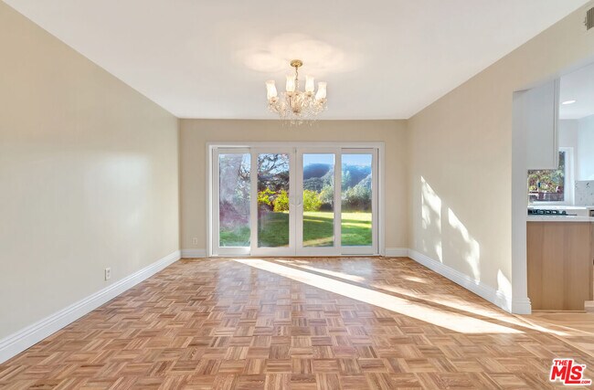 Building Photo - 16608 Park Ln Cir