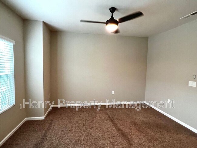 Building Photo - 1413 Regents Ln