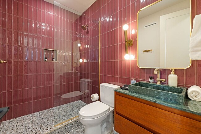 Building Photo - 1117 3rd Ave S