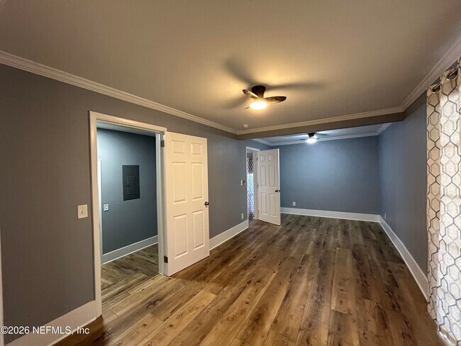 Building Photo - 7069 Perke Dr