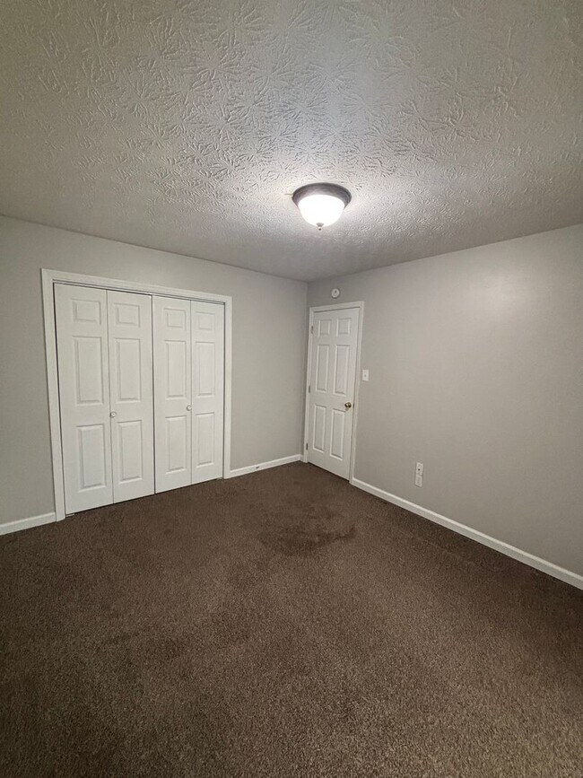 Building Photo - 3529 Crossroads Way