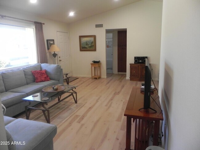 Building Photo - 12733 W Allegro Dr