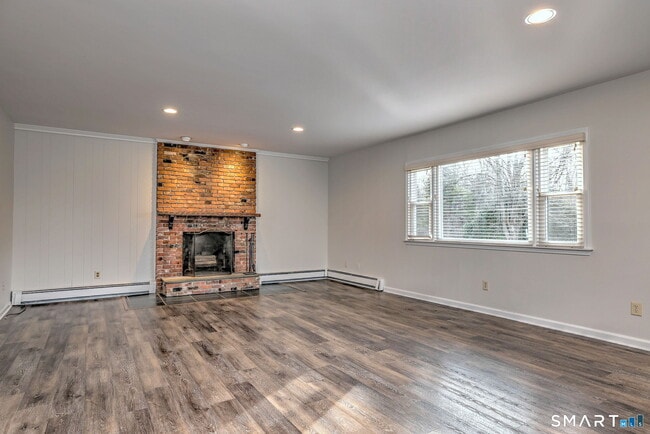 Building Photo - 5160 Madison Ave