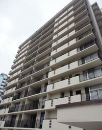 Building Photo - Central Location. Penthouse Condo. Split AC