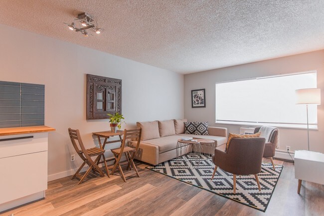 Building Photo - Goss22