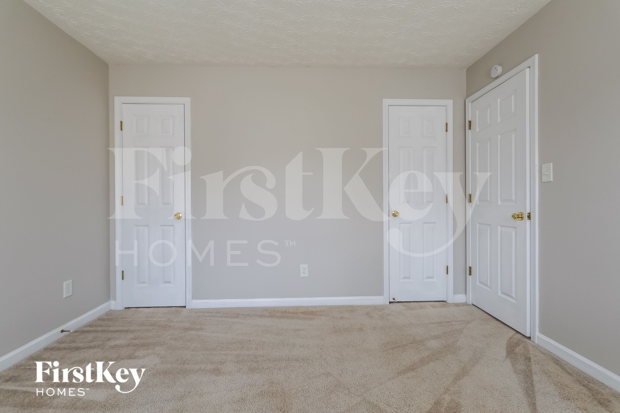 Building Photo - 6919 Island Pointe Dr