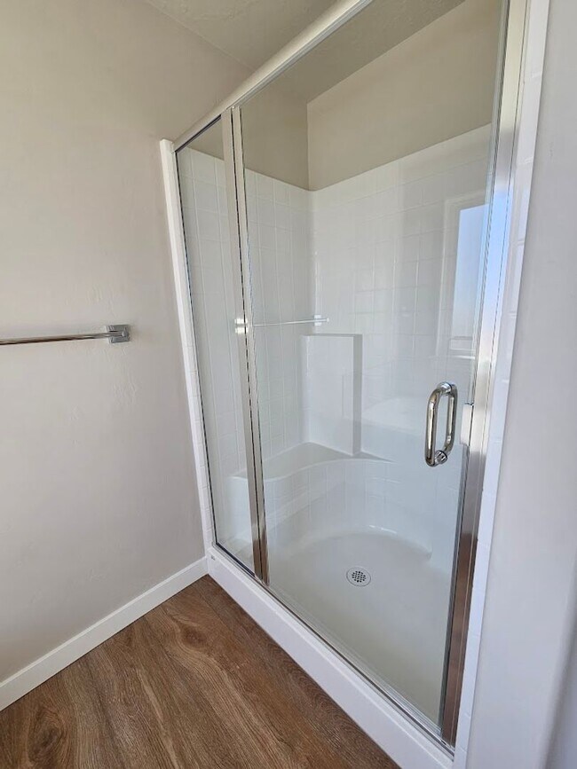 Building Photo - Brand new 3 Bed 2.5 Bath Home- Owyhee Scho...