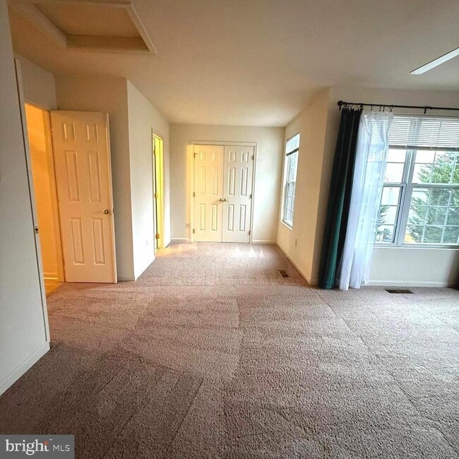 Building Photo - 13120 Misty Glen Ln