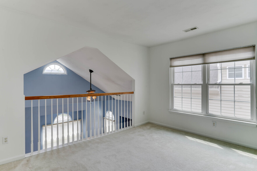 Building Photo - 1553 Wynd Crest Way